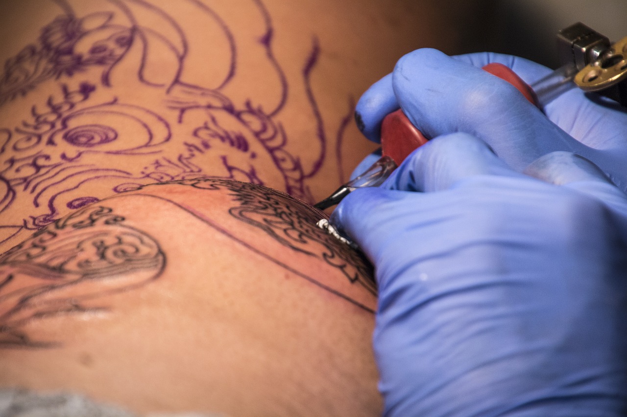 tattoo safety: what to look for in a clean and professional studio